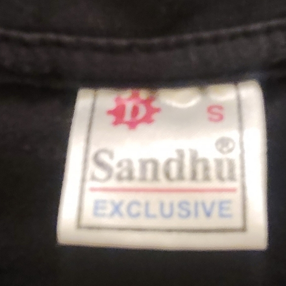 Black Fluffy T-Shirt - Picture 3 of 3